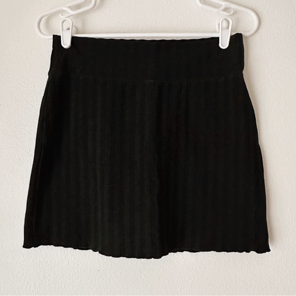 OFFLINE by Aerie OG Groove Mini Skirt + Crop Top Set Black Medium - Picture 5 of 6